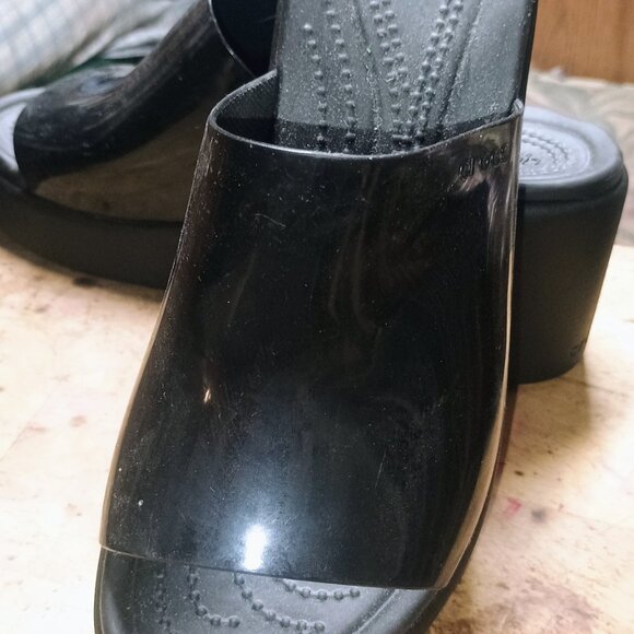 Clogs - Picture 4 of 5